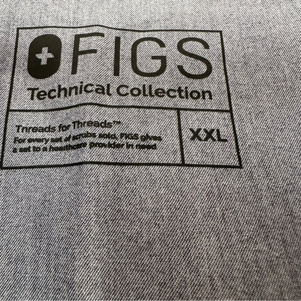 Figs Casma three pocket scrub top Graphite Size XXL Like Excellent Condition - Picture 4 of 10